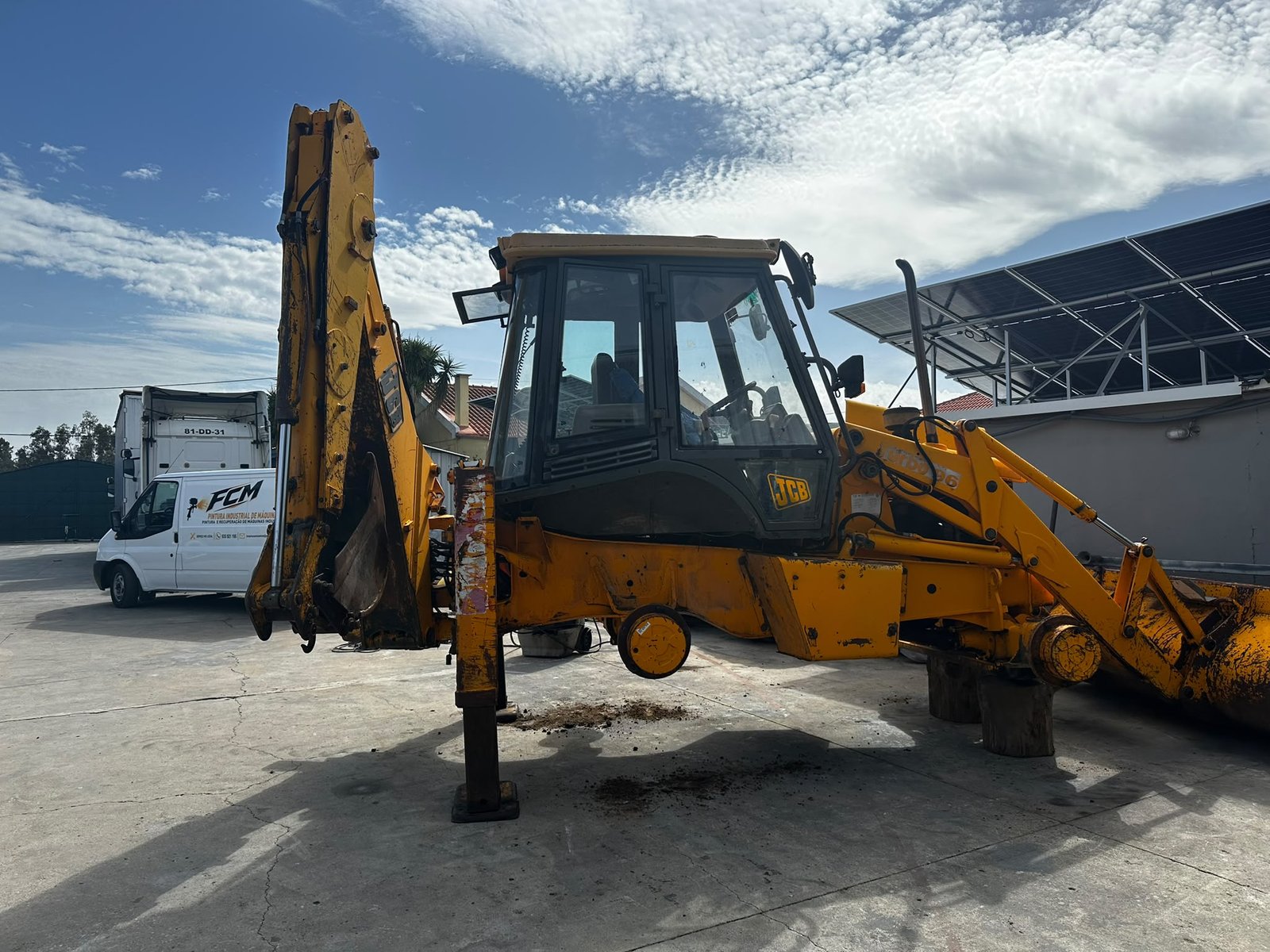 JCB antes